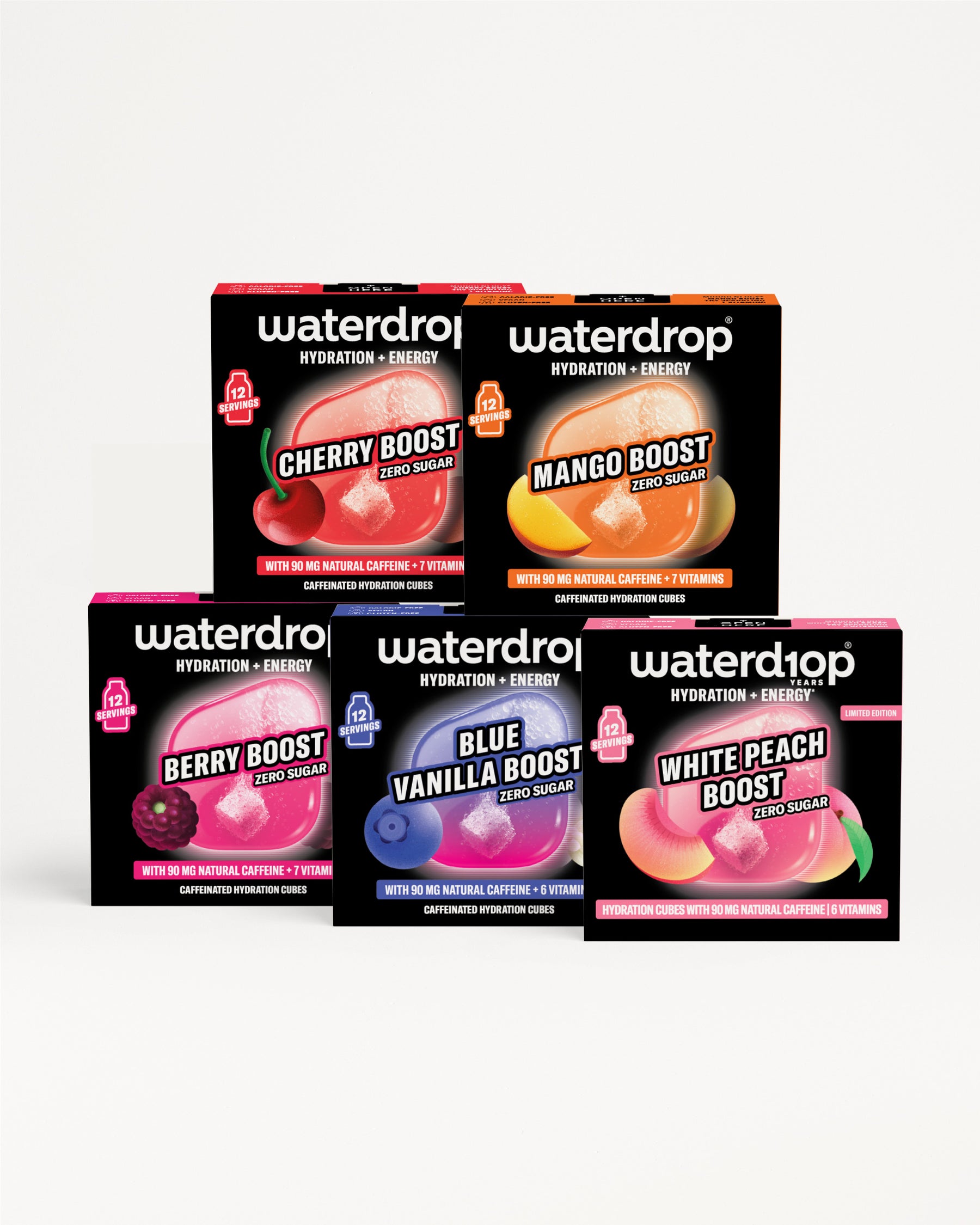 Fehér hátterű, egymásra helyezett Waterdrop hidratáló energia ízű dobozok.
